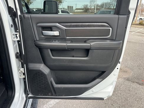 Used 2024 RAM 3500 Big Horn image 47