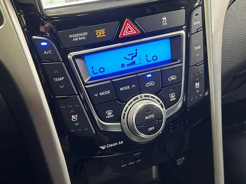 Used 2016 Hyundai Elantra GT w/ Option Group 03 FWD image 22