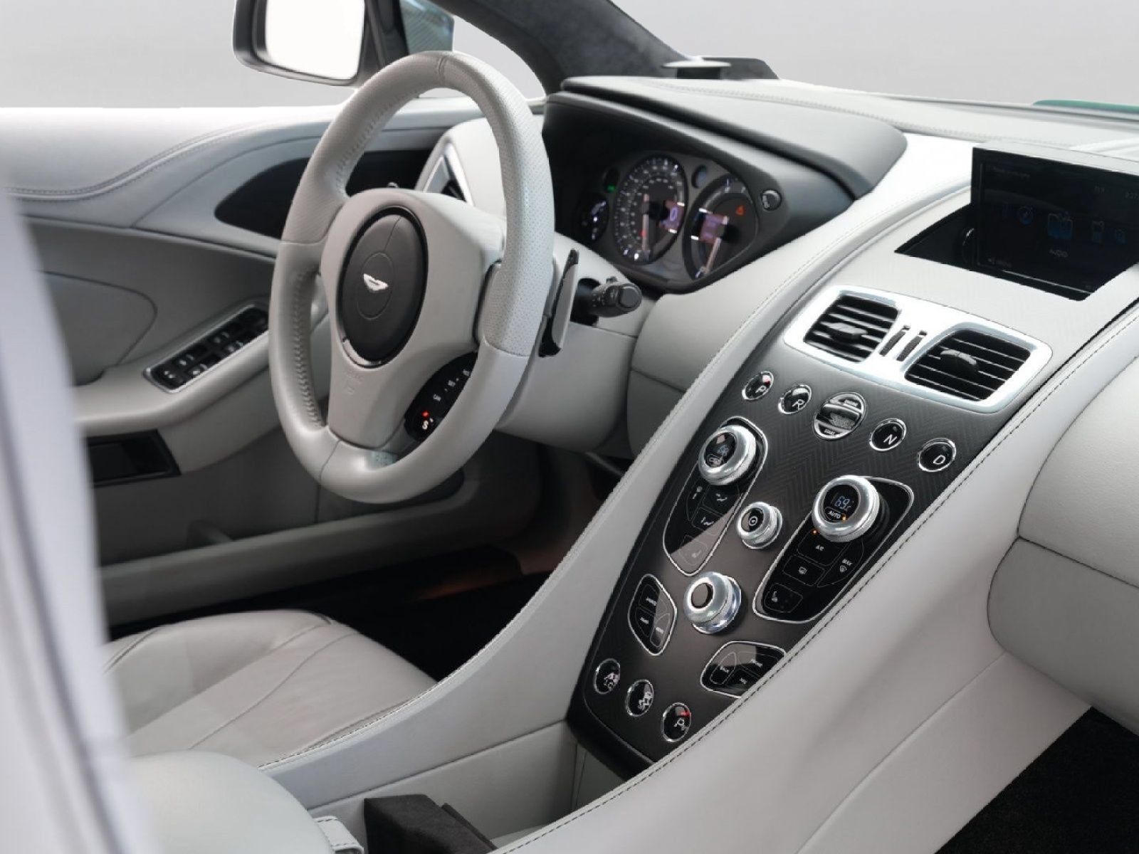 Used 2016 Aston Martin Vanquish Coupe RWD image 29