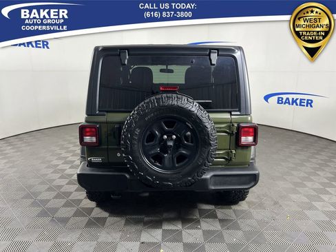 Used 2022 Jeep Wrangler Sport image 8