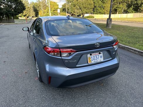 Used 2025 Toyota Corolla LE image 8