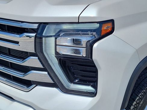 Certified 2024 Chevrolet Silverado 3500 High Country w/ High Country Premium Package AWD/4WD image 26