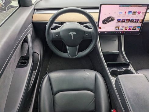 Used 2020 Tesla Model 3 Standard Range Plus image 15