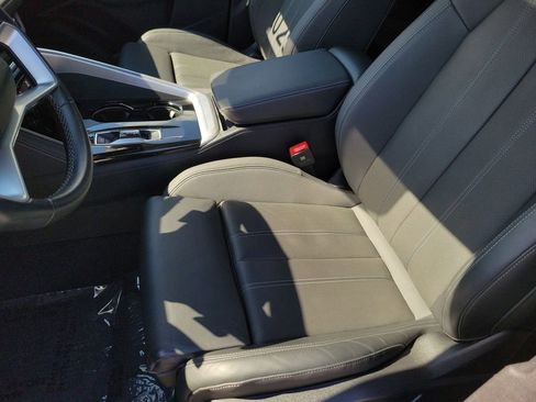 Certified 2025 Audi Q5 Premium Plus w/ Premium Plus image 17