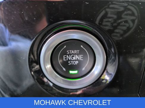 Certified 2022 Chevrolet Silverado 1500 RST AWD/4WD image 17