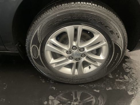 Used 2021 Buick Enclave Essence w/ Sound and Sites Package FWD image 25