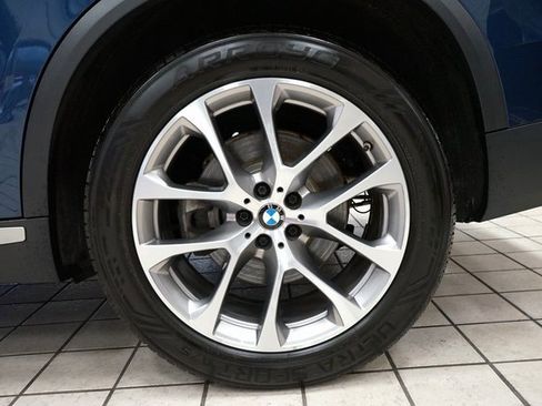 Used 2022 BMW X5 xDrive40i w/ Premium Package image 64