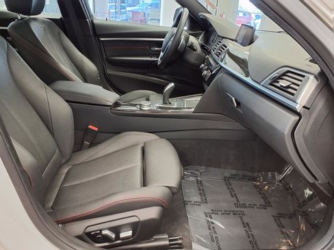 Used 2018 BMW 330i Sedan RWD image 10