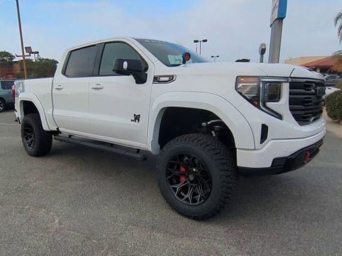 New 2025 GMC Sierra 1500 AT4 w/ AT4 Premium Package image 3