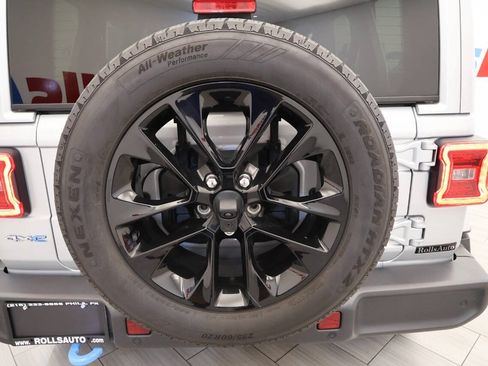 Used 2024 Jeep Wrangler Unlimited Sahara w/ Safety Group AWD/4WD image 40