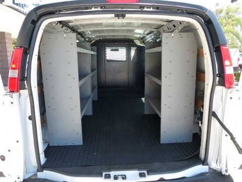 Used 2022 Chevrolet Express 2500 w/ Driver Convenience Package image 15