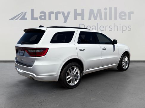 Used 2024 Dodge Durango GT AWD/4WD image 6
