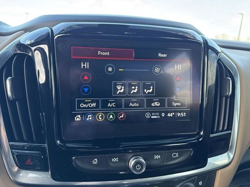 Used 2023 Chevrolet Traverse Premier w/ LPO, Floor Liner Package AWD/4WD image 19