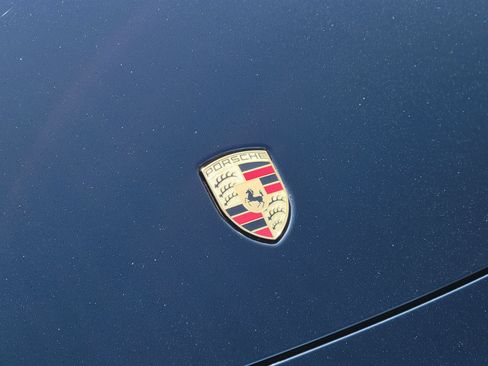 Certified 2024 Porsche 911 Carrera RWD image 32