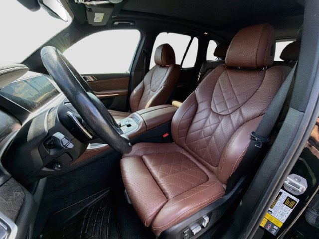 Used 2023 BMW X5 xDrive45e w/ Executive Package AWD/4WD image 11