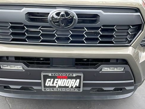New 2026 Toyota Tacoma TRD Off-Road AWD/4WD image 9