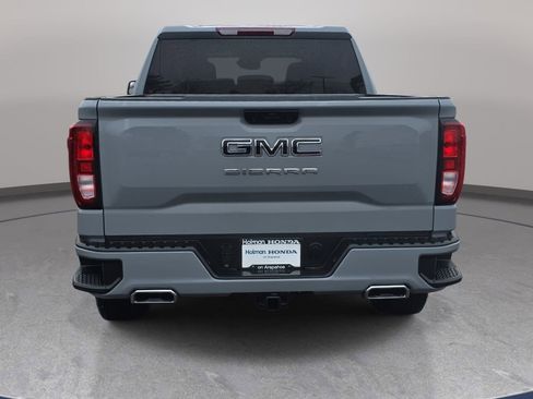 Used 2024 GMC Sierra 1500 Elevation w/ LPO, Elevation Black Package AWD/4WD image 7