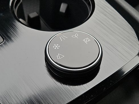 New 2026 Nissan Rogue SV image 19