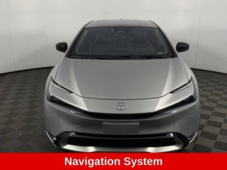 Used 2025 Toyota Prius Plug-In Hybrid video 2