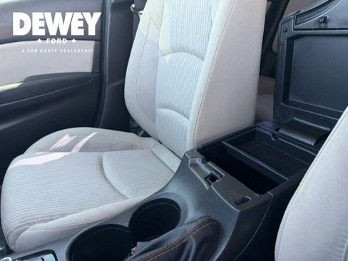 Used 2015 MAZDA MAZDA3 i Touring FWD image 22