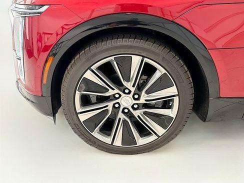 New 2025 Cadillac Lyriq Luxury w/ Nappa Leather Package image 26