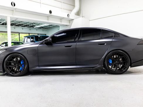Used 2026 BMW M5 w/ Carbon Package AWD/4WD image 13