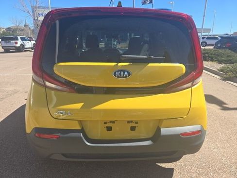Used 2020 Kia Soul LX image 9