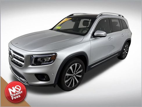 Used 2022 Mercedes-Benz GLB 250 4MATIC image 7