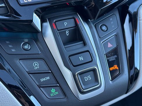 New 2026 Honda Odyssey Touring image 18