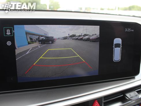 Used 2025 Kia Sorento EX FWD image 17