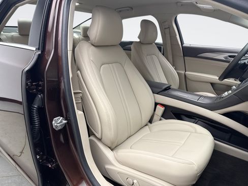 Used 2019 Lincoln MKZ Premiere FWD image 16