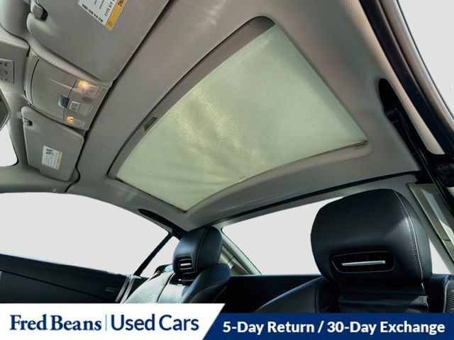 Used 2014 Mercedes-Benz SL 550 image 29