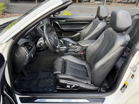 Used 2017 BMW 230i Convertible RWD image 15