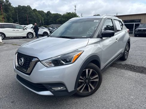 Used 2019 Nissan Kicks SR w/ SR Premium Package FWD image 1