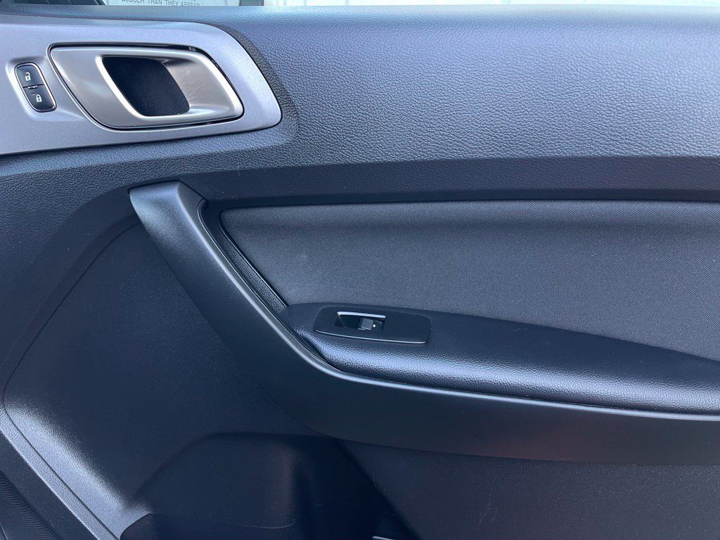 Used 2019 Ford Ranger XLT w/ Equipment Group 302A Luxury RWD image 17