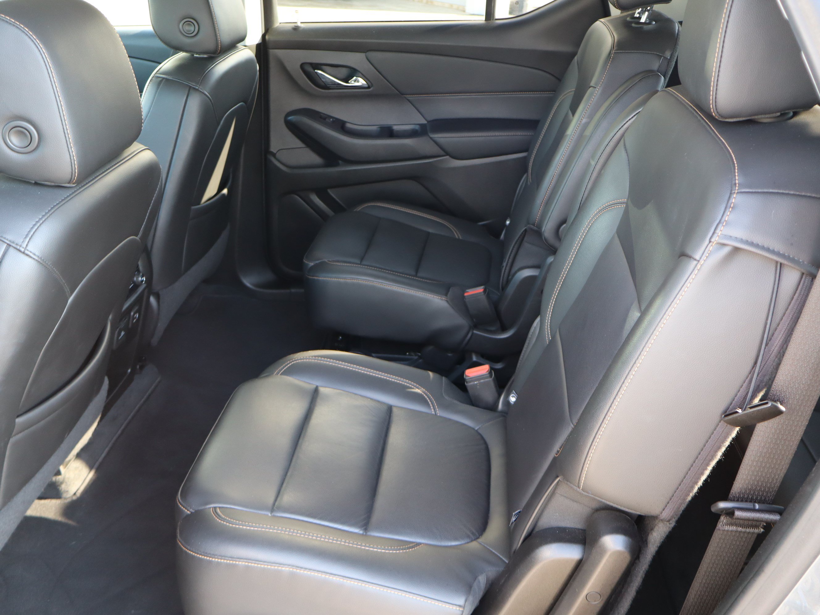 Used 2021 Chevrolet Traverse RS FWD image 31