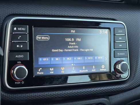 Used 2024 Nissan Kicks S image 3