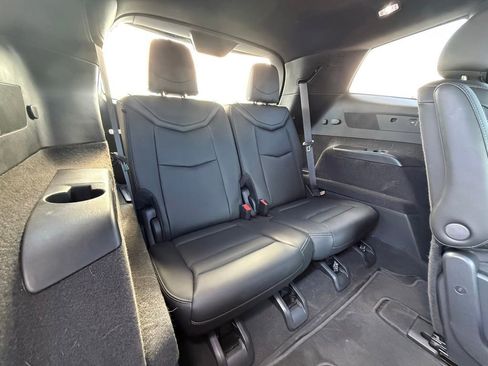 Certified 2024 Cadillac XT6 Premium Luxury w/ LPO, Floor Liner Package AWD/4WD image 34