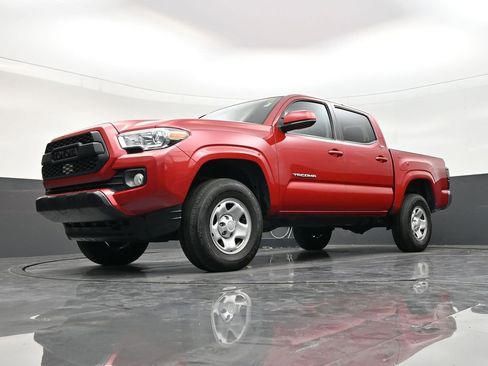 Used 2022 Toyota Tacoma SR5 RWD image 20