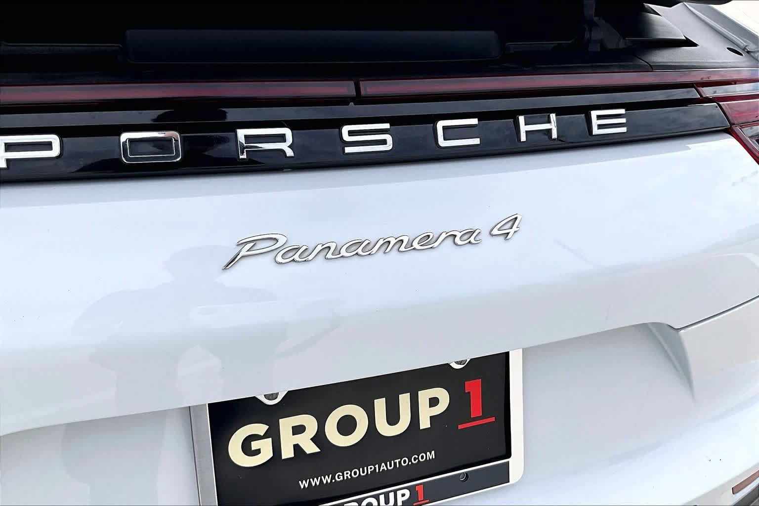 Used 2018 Porsche Panamera 4 w/ Premium Package Plus AWD/4WD image 28