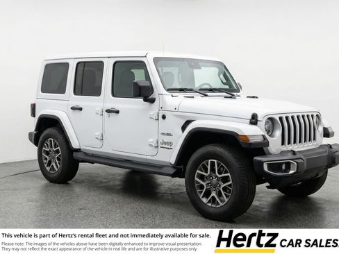 Used 2025 Jeep Wrangler Sahara image 1