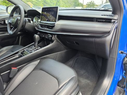 Certified 2023 Jeep Compass Latitude AWD/4WD image 10