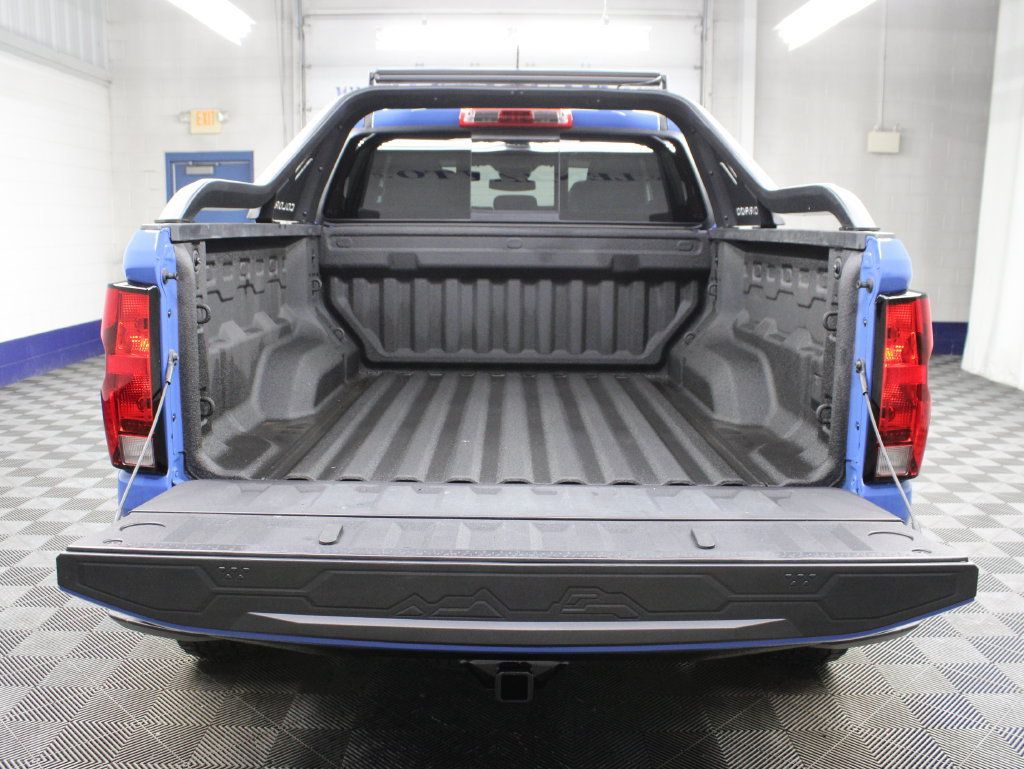Used 2025 Chevrolet Colorado Trail Boss w/ Midnight Edition AWD/4WD image 46