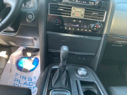 Used 2022 Nissan Armada SL w/ Midnight Edition Package image 21