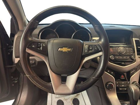 Used 2014 Chevrolet Cruze LT FWD image 17