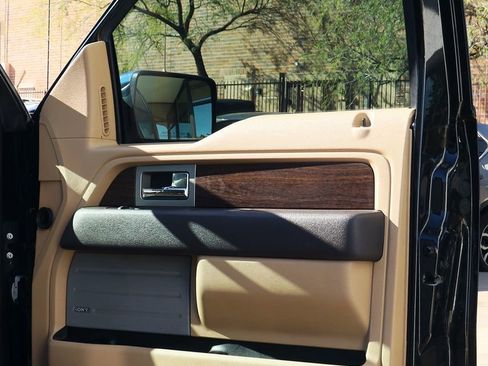 Used 2013 Ford F150 Lariat w/ Luxury Equipment Group image 32