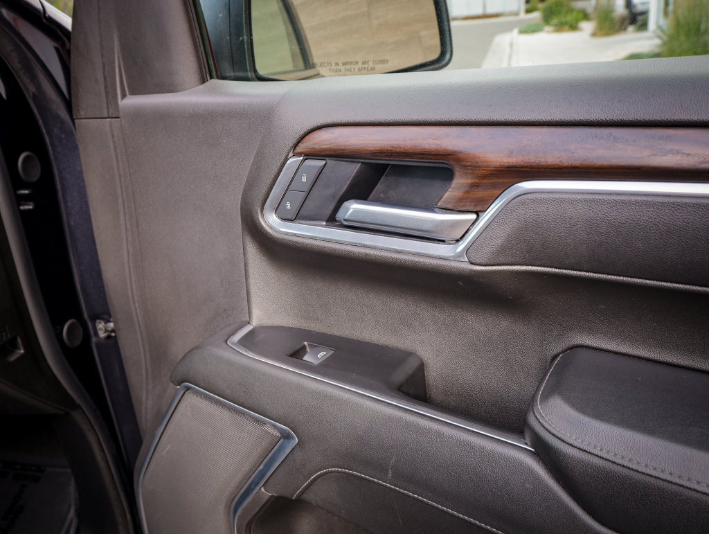 Used 2025 GMC Sierra 1500 SLT AWD/4WD image 26