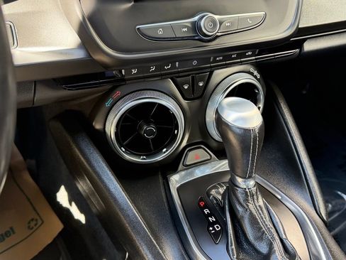 Used 2020 Chevrolet Camaro LT RWD image 13