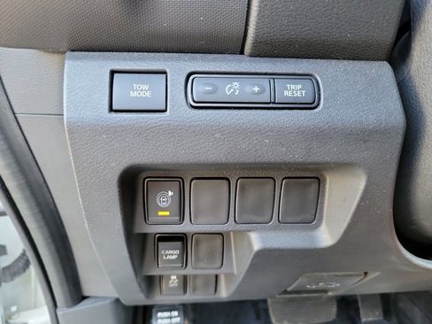 Used 2022 Nissan Frontier Pro-X w/ Technology Package image 23