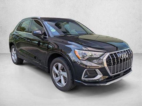 Used 2020 Audi Q3 2.0T Premium w/ Convenience Package image 3